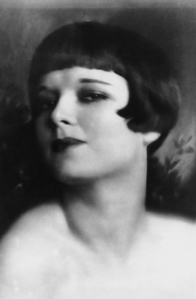 Louise Brooks Canvas Art - (16 x 20)