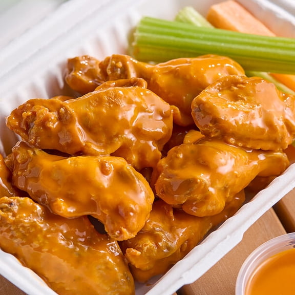 Louisiana 1 Gallon Wildly Wicked Original Buffalo Wing Sauce - 4/Case