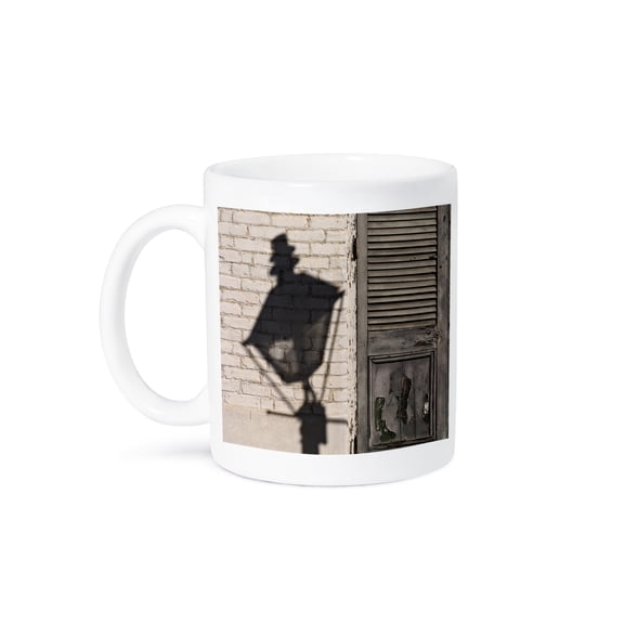 3dRose, Louisiana, New Orleans, French Quarter street lamp - US19 BJA0007 - Jaynes Gallery, 15oz Mug