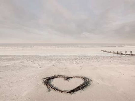 Love Goes On Forever Canvas Art - Ian Winstanley (18 x 24)