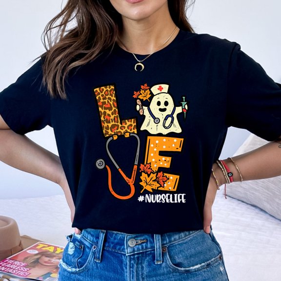 Love Halloween Nurse Graphic T-Shirt (L, Black)