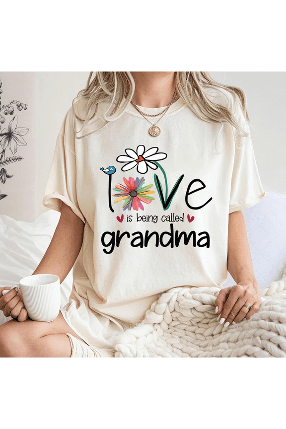 Love Is Being Called Grandma – Floral Heart Graphic Tee