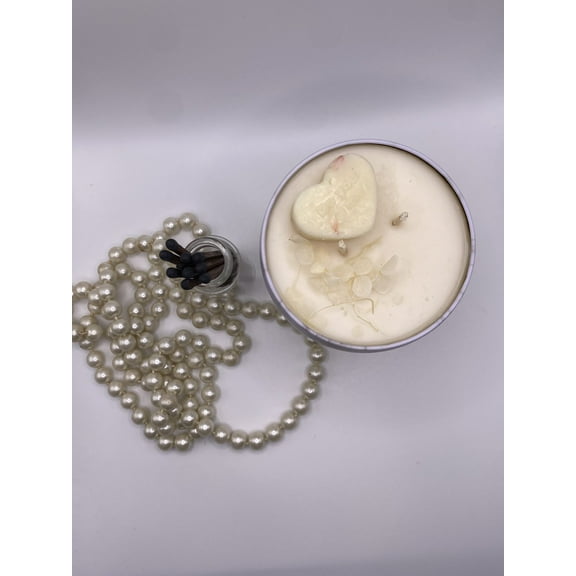 Love Knot Candle Shop Eucalyptus and Mint City Soy Wax Candle Melts