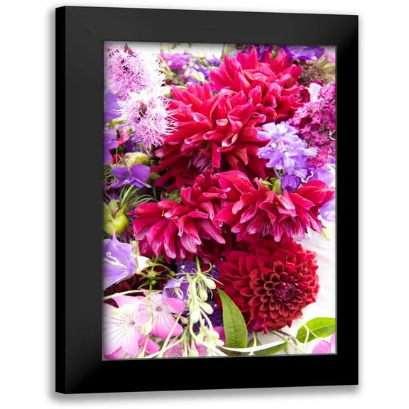 Love, Maureen 11x14 Black Modern Framed Museum Art Print Titled - Fuschia Dalhia I