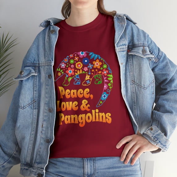 Love Pangolins 60s 70s Peace, Love & Pangolins T-Shirt