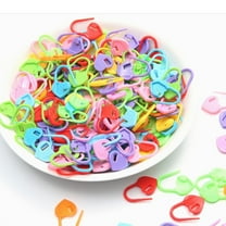 Love Shaped Knitting Crochet Locking Stitch Needle Clip Counter with Large Eye Blunt Sewing Needles,Crochet Stitchs Markers for Knitting Stitch Locking Clips Crochet Pins,Colorful*100,0.55x0.9"