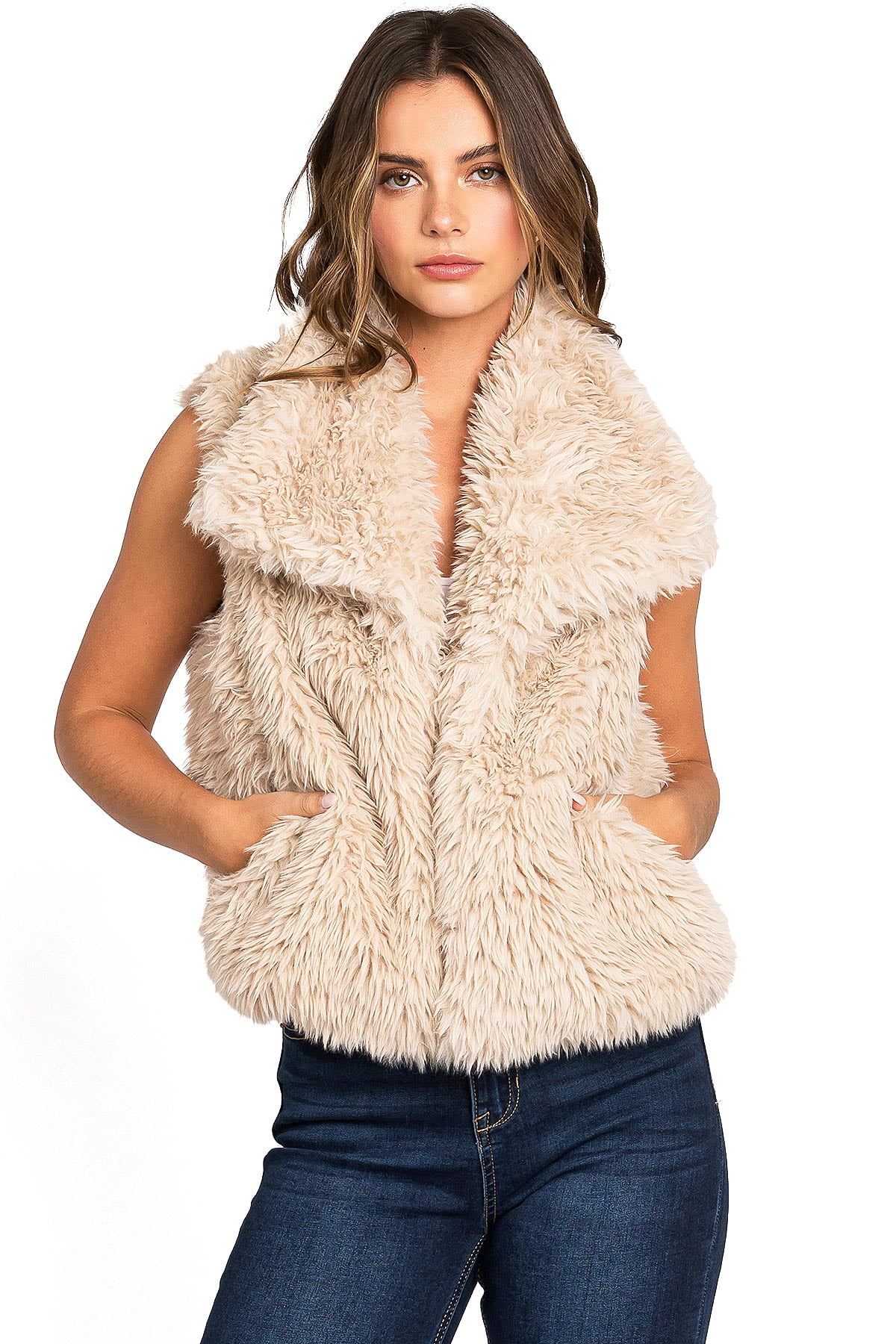Love Tree Women's Juniors Soft Faux Fur with Side Pockets Vest
