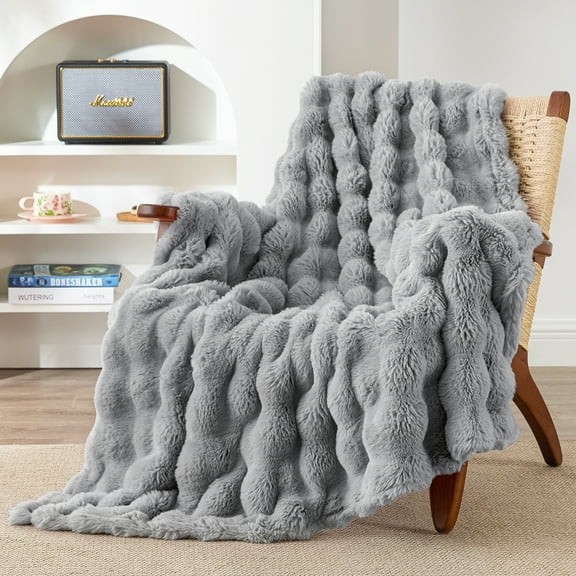 Love's cabin Faux Rabbit Fur Fleece Throw Blanket for Couch, Soft Plush Fuzzy Double-Sided Bubble Fluffy Blanket, 50" x 60", Light Grey