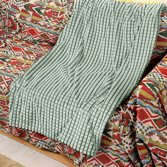 Lovote Throw Blanket Ultra Soft Plaid Fleece Blanket Skin-Friendly Milk Velvet for Sofa Bed Couch,40"x47", Green