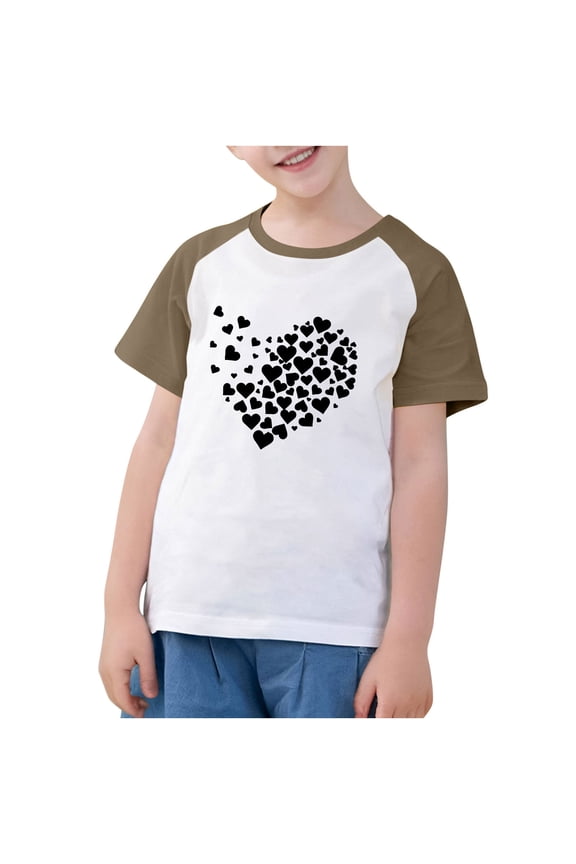 Love & Hearts Graphic Tee for Boys & Girls, Raglan Short Sleeve Casual Top, Soft Playtime Comfort Shirt for Kids 5-6 Years