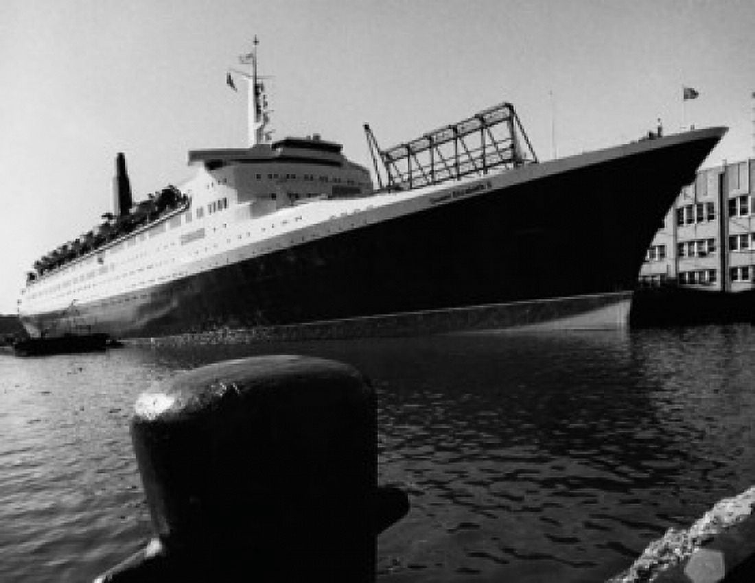 Low angle view of a cruise ship at a harbor Queen Elizabeth II Canvas Art - (24 x 36)