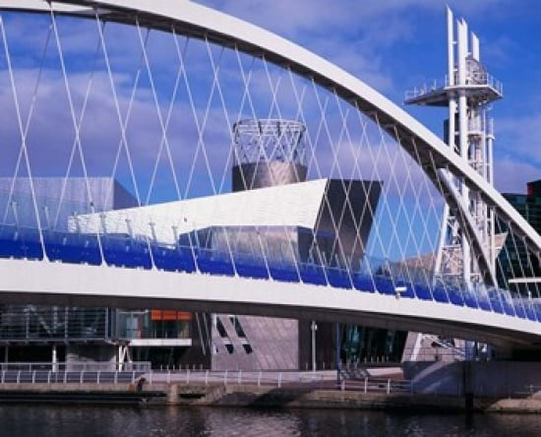 Lowry Centre Art Gallery Salford Quays Manchester England Canvas Art - Paul Thompson DanitaDelimont (20 x 16)