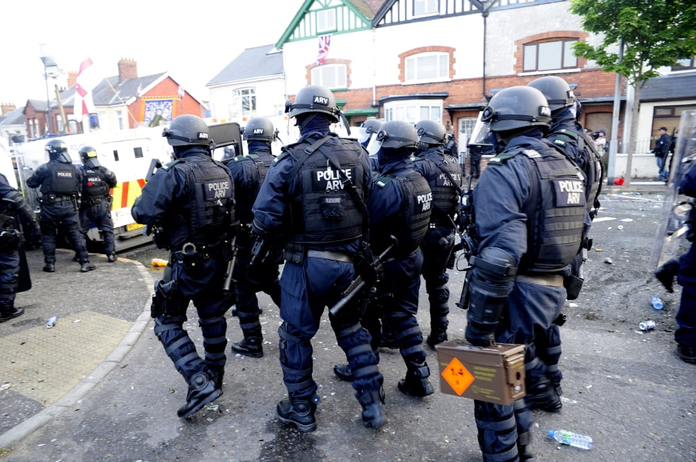 Loyalist protesters attack police lines at the Albertbridge Road in Belfast Northern Ireland Canvas Art - Andrew ChittockStocktrek Images (35 x 23)