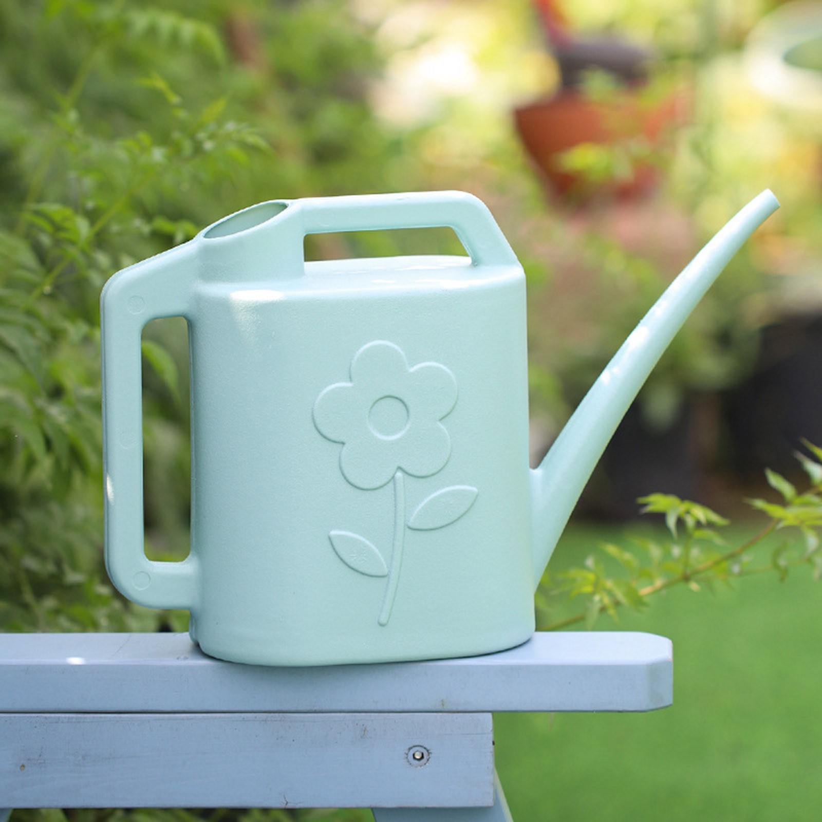 Watering Cans — How to Choose the Perfect One for Indoor Plants and More