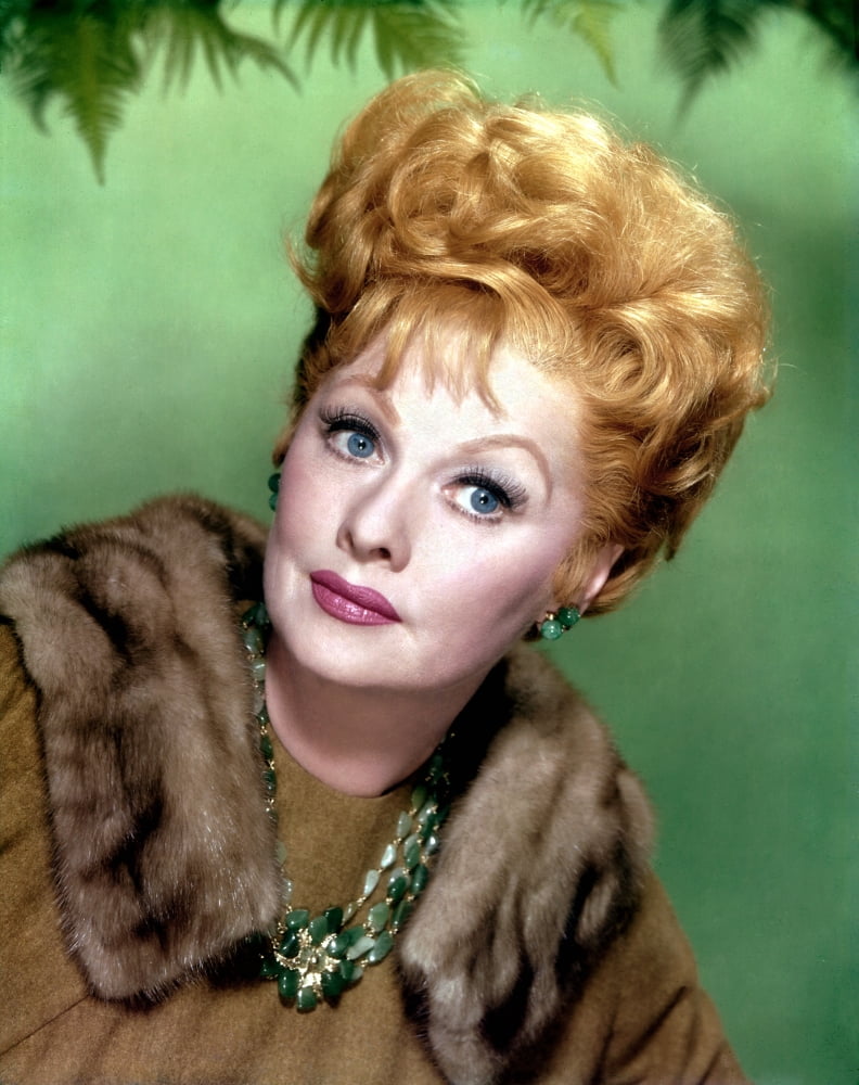 Lucille Ball Canvas Art - (16 x 20)