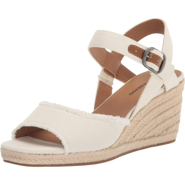 Lucky Brand Women display picture 1