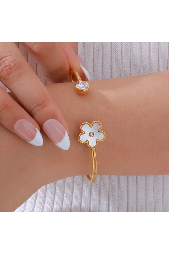 Lucky Clover Cuff Bracelet for Women, Dainty 18K Gold Plated Five Leaf Shell Cuff Bracelets with Cubic Zirconia, Stainless Steel Hypoallergenic Jewelry Gift for Women