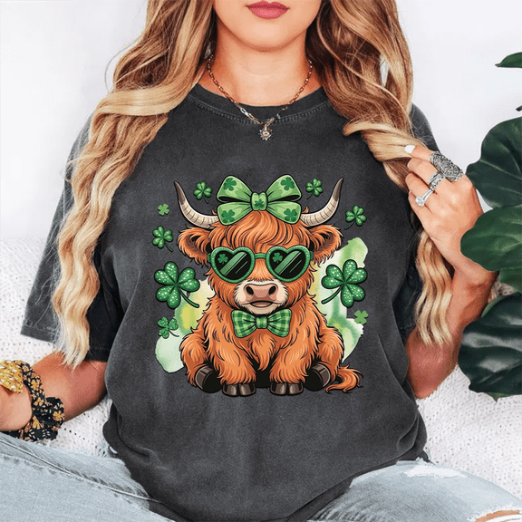 Lucky Highland Cow St. Patrick’s Day Graphic Tee