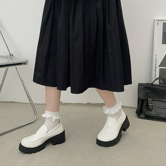 Lufly Small Fragrant Style Round-toe Pearl French Retro Mary Shoes For Women Flat Shallow Mouth Gentle Patent Leather Spring