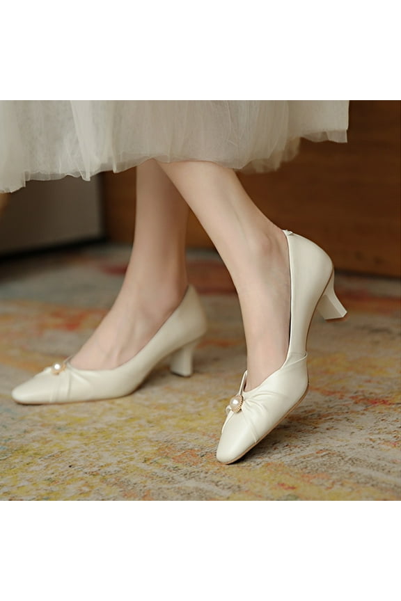 Small Fragrant Style Round-toe Pearl French Retro Mary Shoes For Women Flat Shallow Mouth Gentle Patent Leather Spring