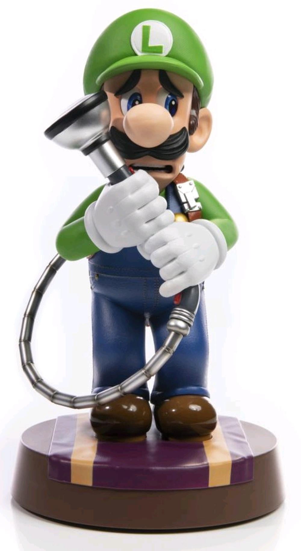 Luigi s Mansion 3 Luigi 9 Inch PVC Statue Standard Edition Walmart