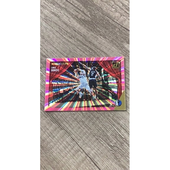 Luka Doni NBA Dallas Mavericks 2021-22 Donruss Magicians 5 Trading Card