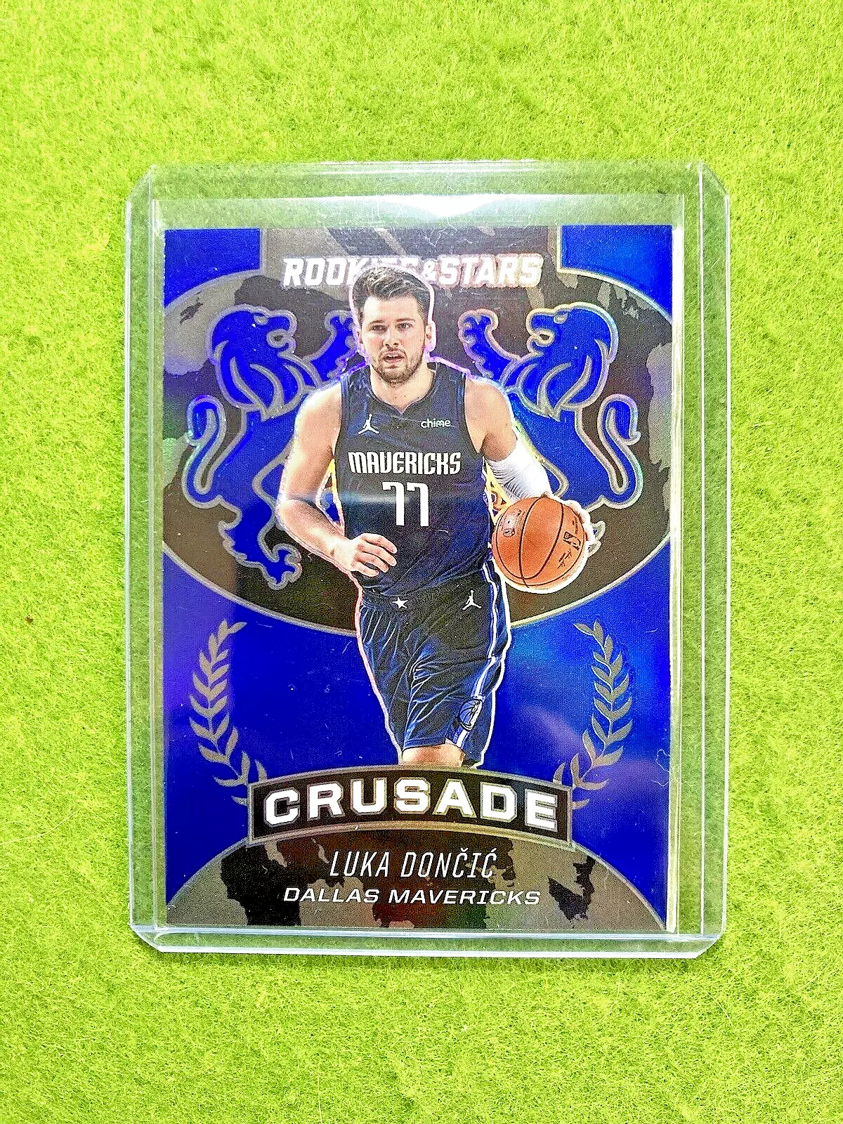 Luka Doncic BLUE PRIZM # /99 CRUSADE SP CARD Rookies & Stars