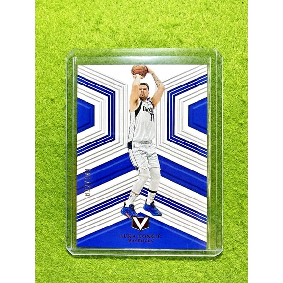 Luka Doncic VERTEX RED #/149 CARD JERSEY #77 MAVERICKS 2021 Vertex MAKE AN OFFER