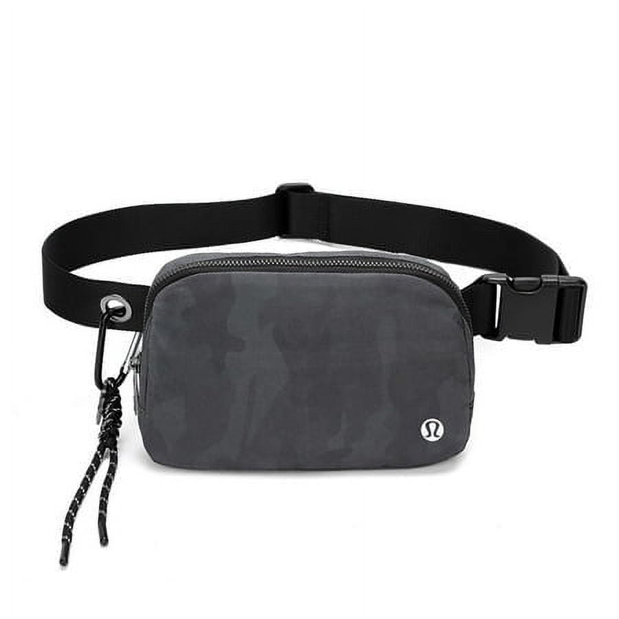 Lululemon Everywhere Belt Bag New Classic Fanny Pack, Grey camouflage