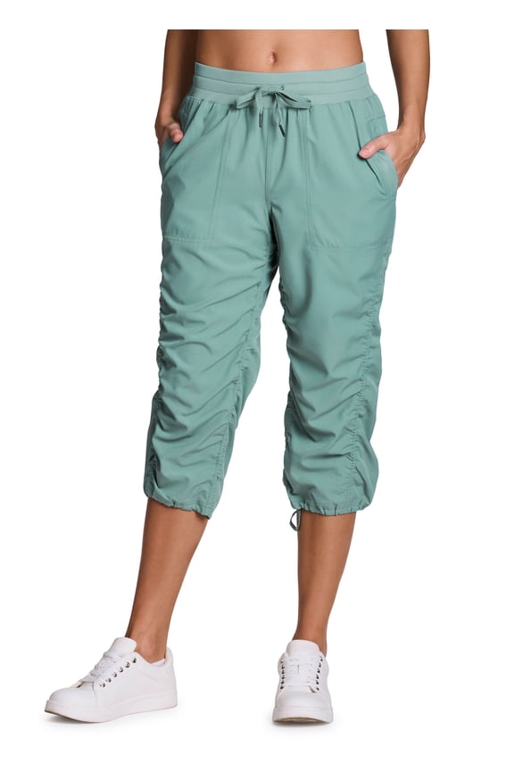 Active Women's Lightweight Woven Capri Pant With Pockets