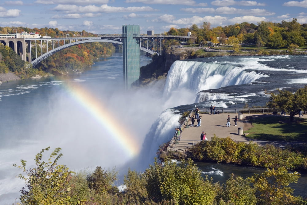 Luna Island Viewpoint Over The American Falls Niagara Falls State Park Niagara Falls Usa Canvas Art - Darwin Wiggett Design Pics (17 x 11)