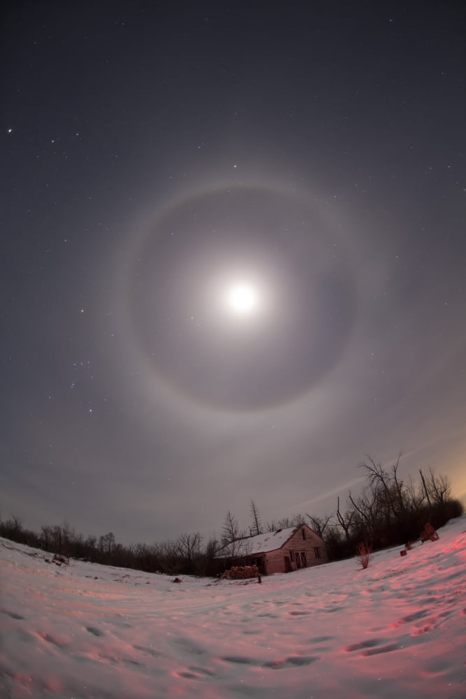 Lunar halo taken near Gleichen Alberta Canada Canvas Art - Alan DyerStocktrek Images (12 x 18)