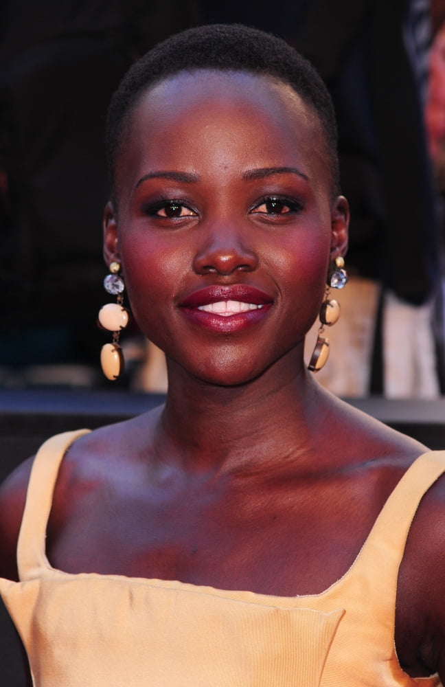 Lupita NyongO At Arrivals For World War Z Premiere Canvas Art - (16 x 20)