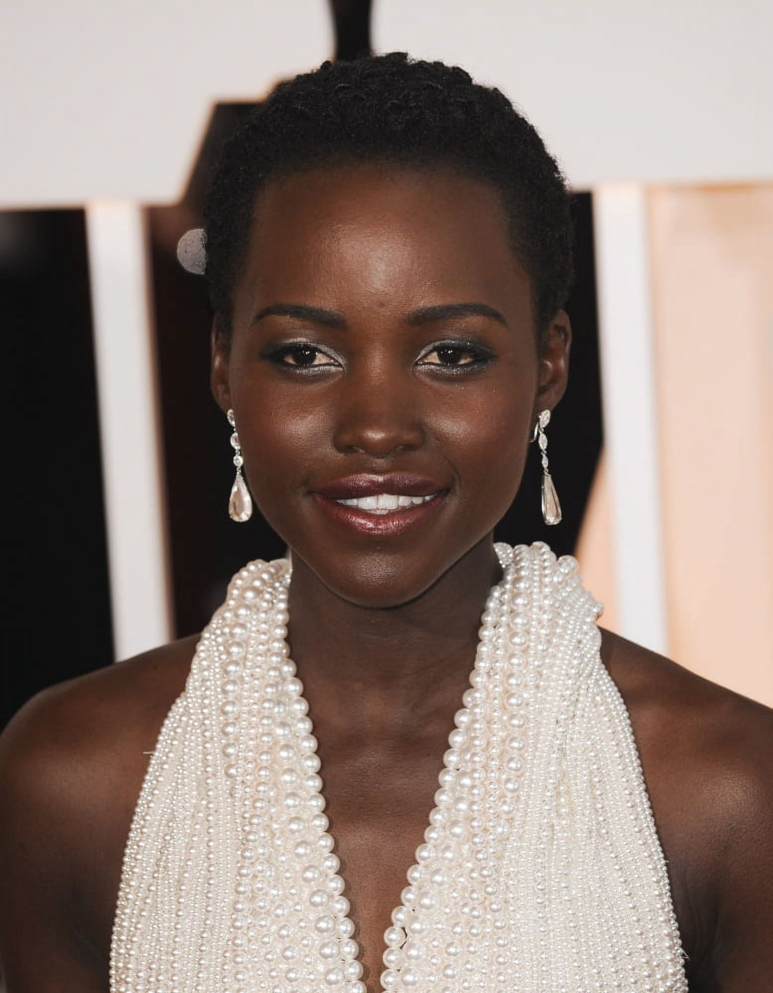 Lupita Nyongo United Kingdom Out For The 87Th Academy Awards Oscars 2015 - Arrivals 2 Canvas Art - (16 x 20)