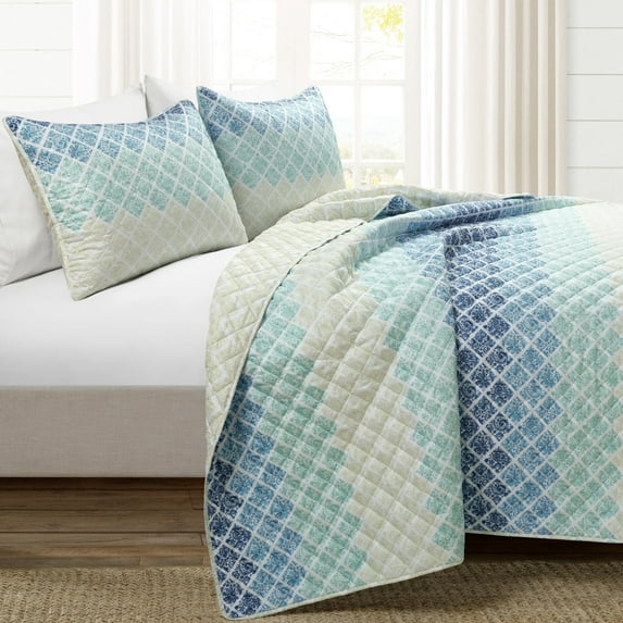 Lush Decor 320 Thread Count 3 Piece Quilt Set, King