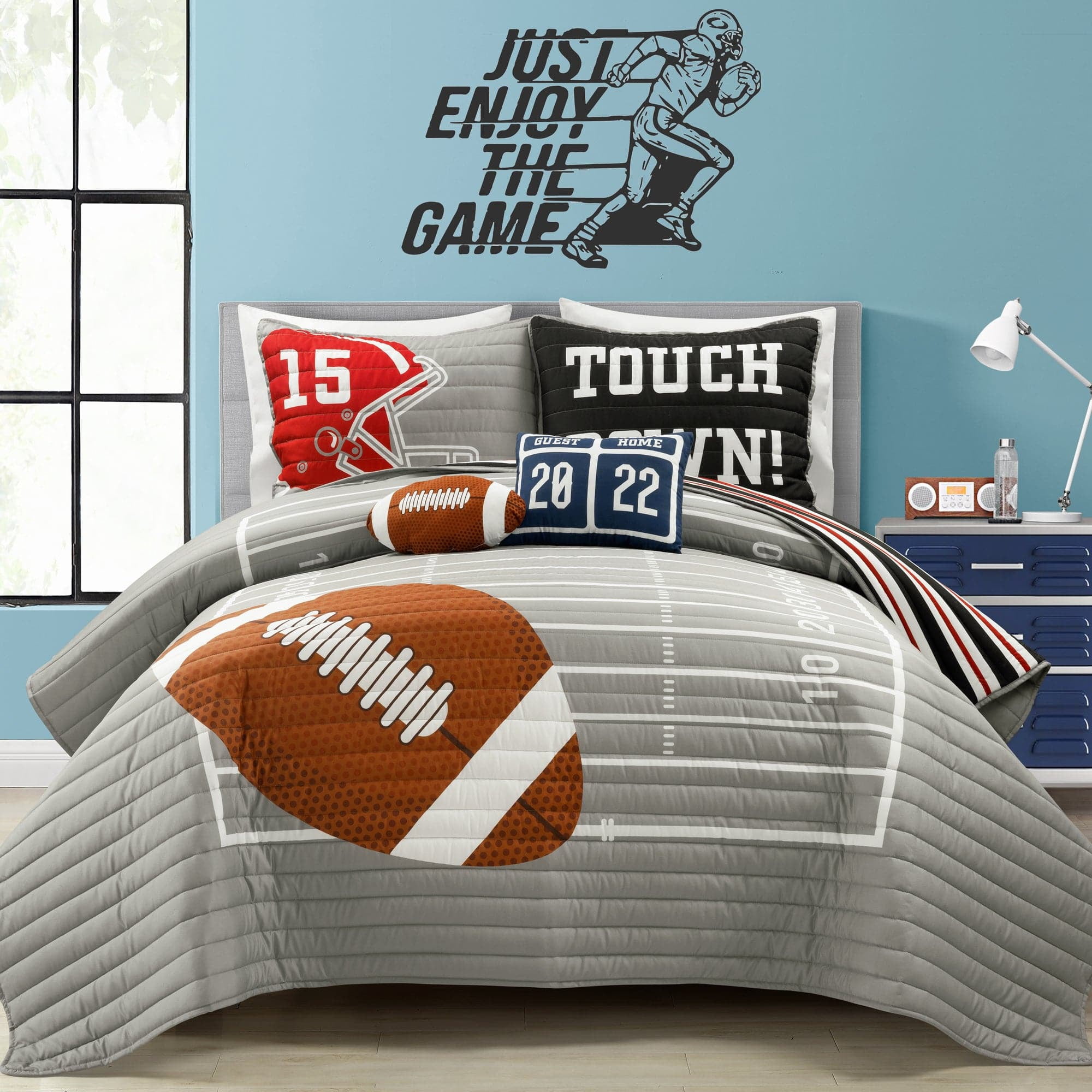 Lush Decor American Football Reversible Oversized Kids Quilt Gray/Black 5Pc Set Full/Queen
