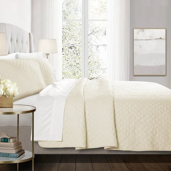 Lush Decor Ava Diamond Minimalist Modern Solid Cotton Lightweight Oversized Quilt, King, Ivory, 2-3 Piece Set