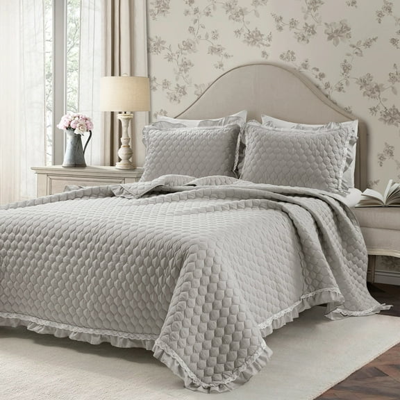 Lush Decor Contemporary Ruffle 3 Piece Quilt Sets, Full / Queen - Includes Pillow Shams