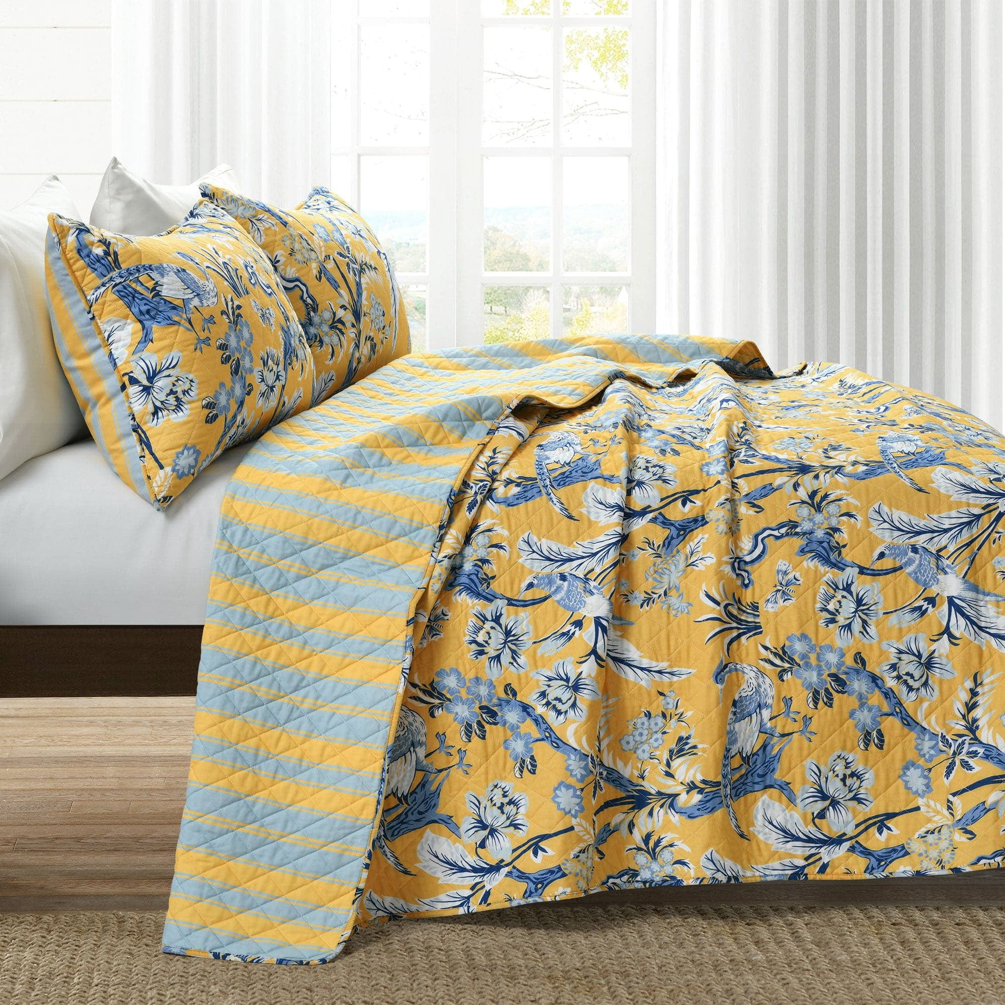 Dolores King Yellow and Blue Cotton Reversible Quilt Set