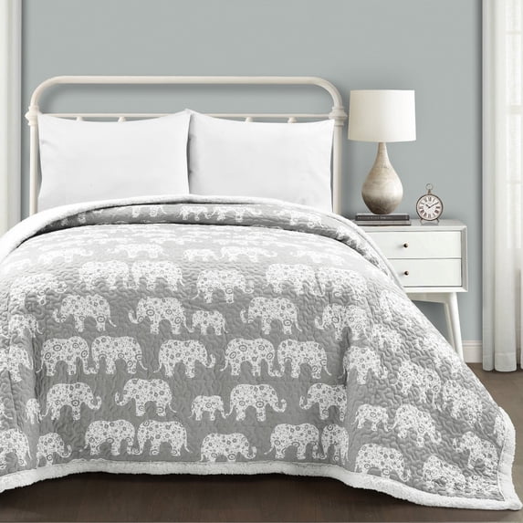 Lush Decor Elephant Parade Animal Print Sherpa Reverse Blanket/Coverlet, Full/Queen, Soft Gray, Single