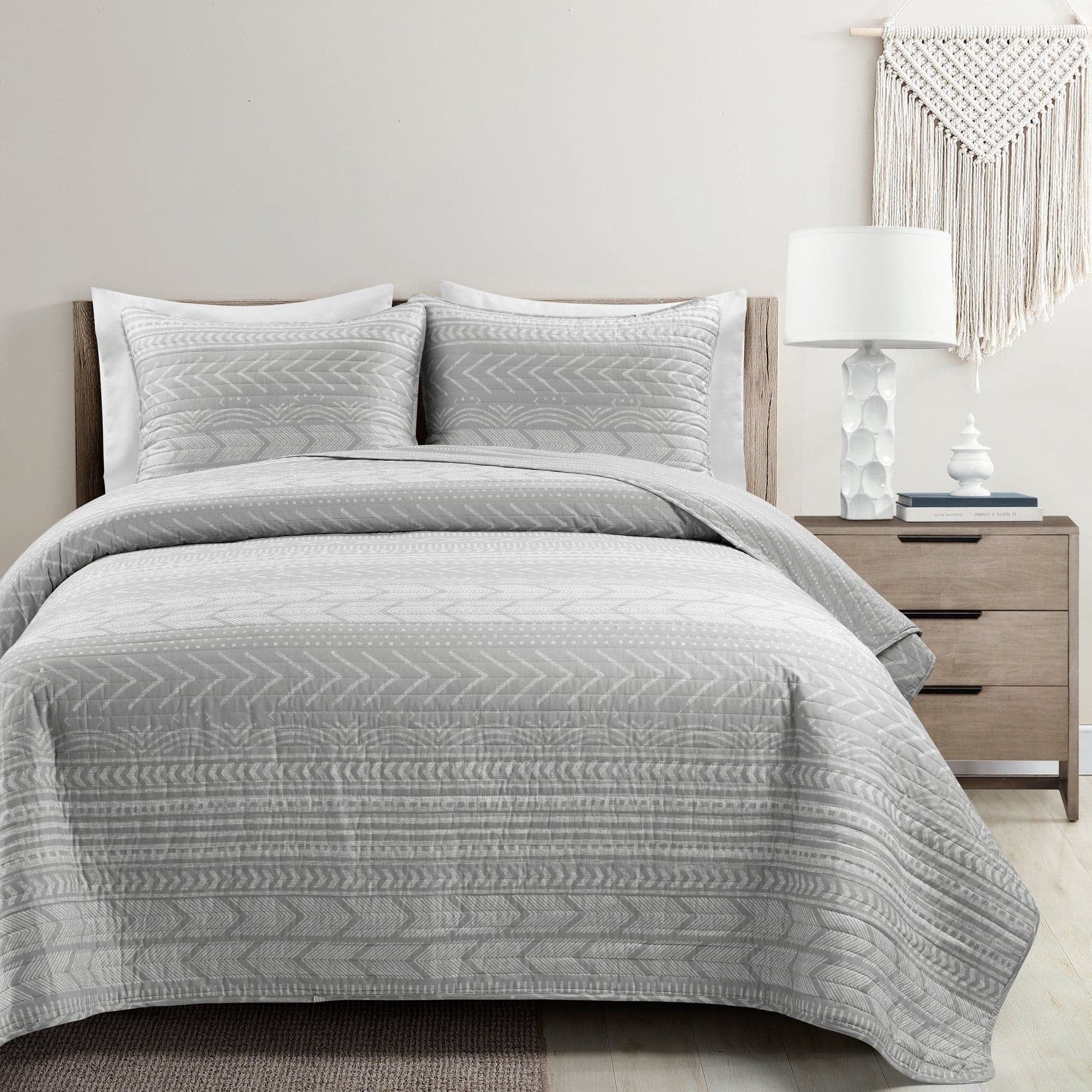 Lush Decor Hygge Geo Reversible Cotton Quilt Light Gray 3Pc Set Full/Queen