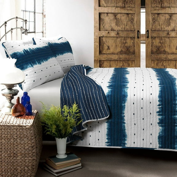 Lush Decor Jane Shibori Stripe Cotton Reversible Quilt, King, Navy, 3-Pc Set