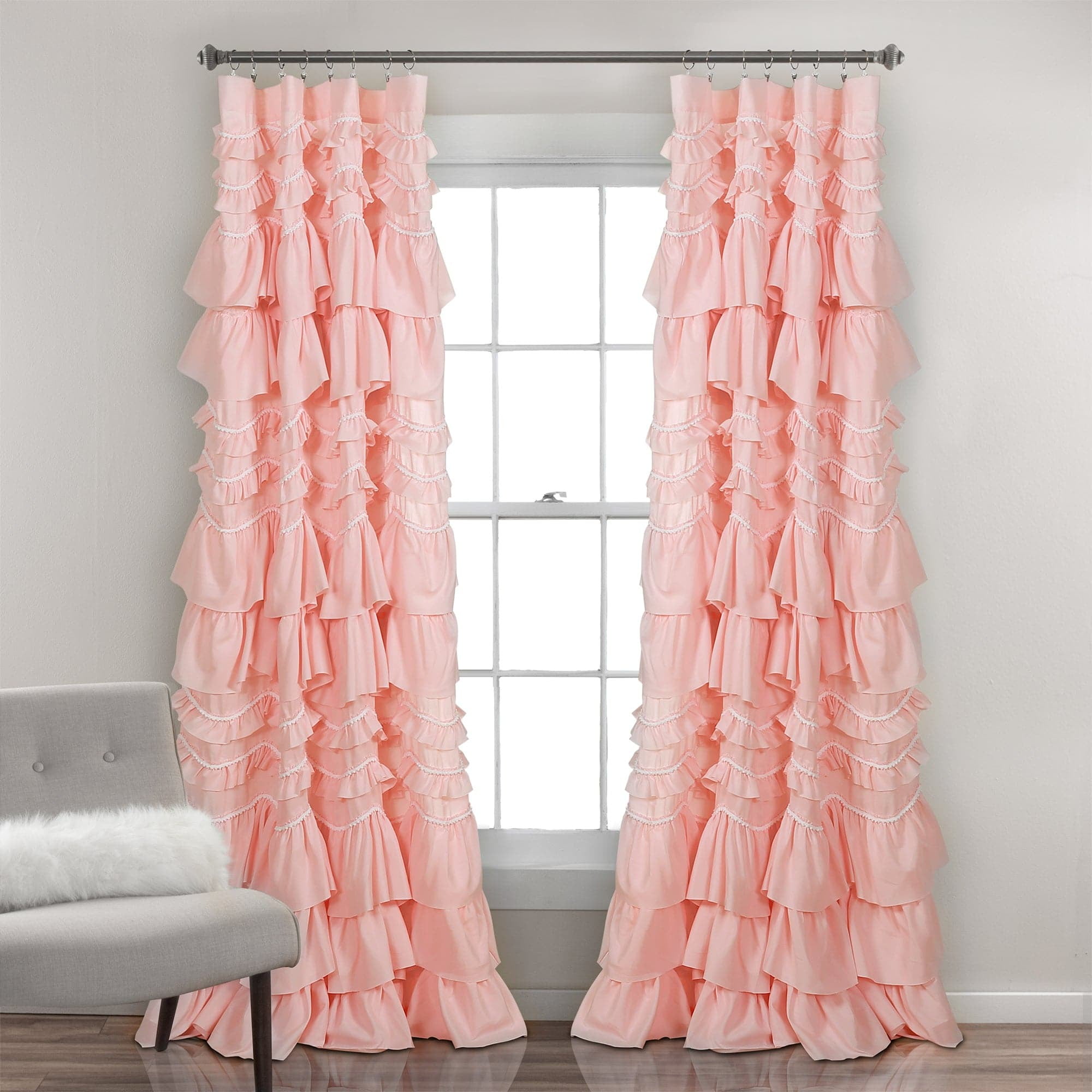 Lush Decor Kemmy Pom Pom 84