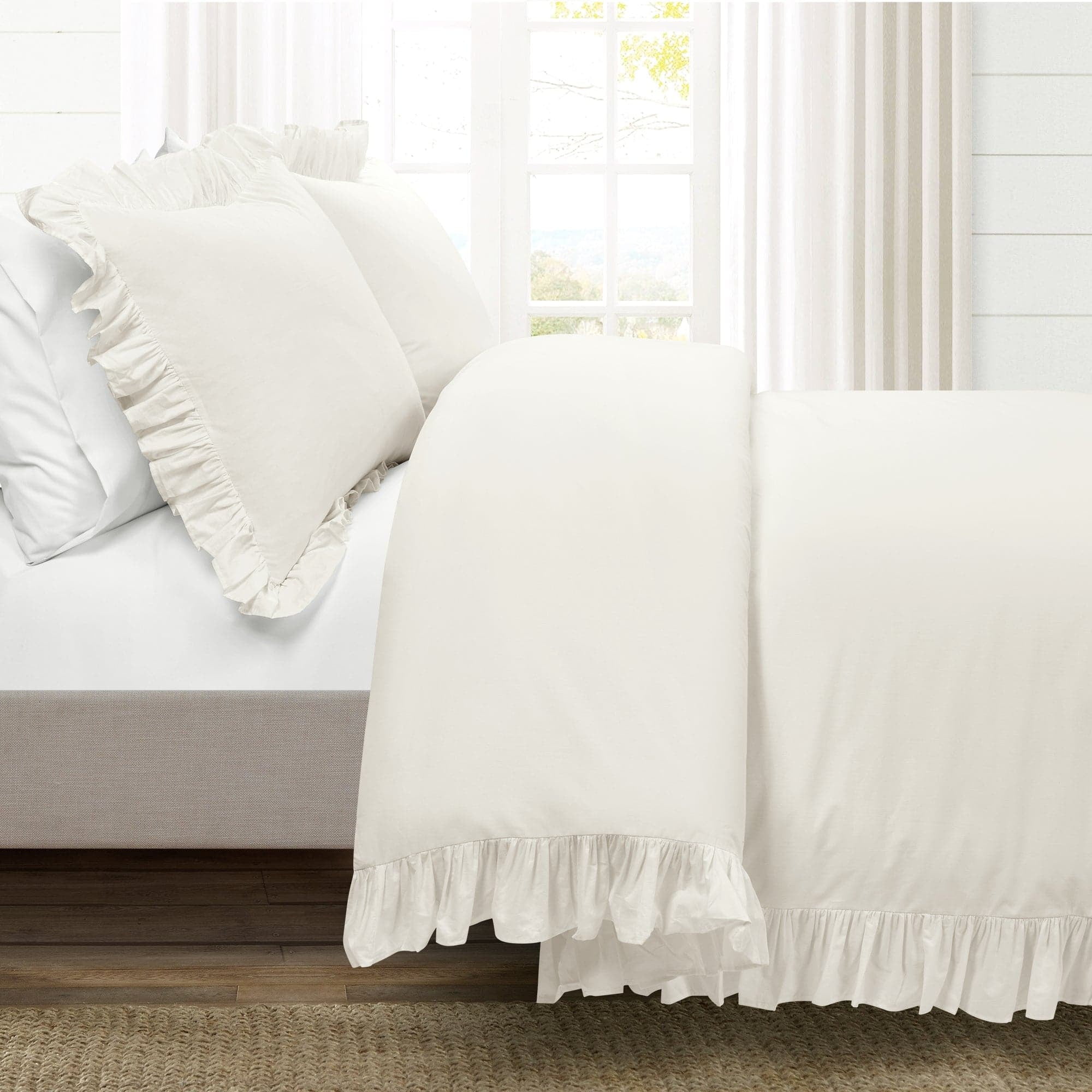 Reyna Off-White Cotton Ruffled King Duvet Cover Set
