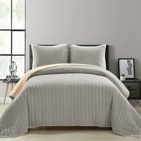 Lush Decor Soft Stripe All Season Solid Reversible Quilt, King, Soft Rose/Light Gray, 3-Pc Set