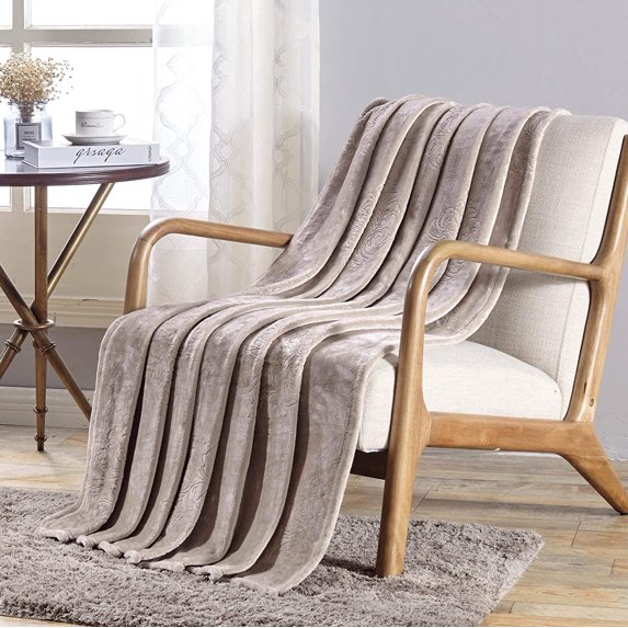 LushElegance Fleur De Lis Embossed Ultra Plush Throw Blanket (50" x 60") - Ivory