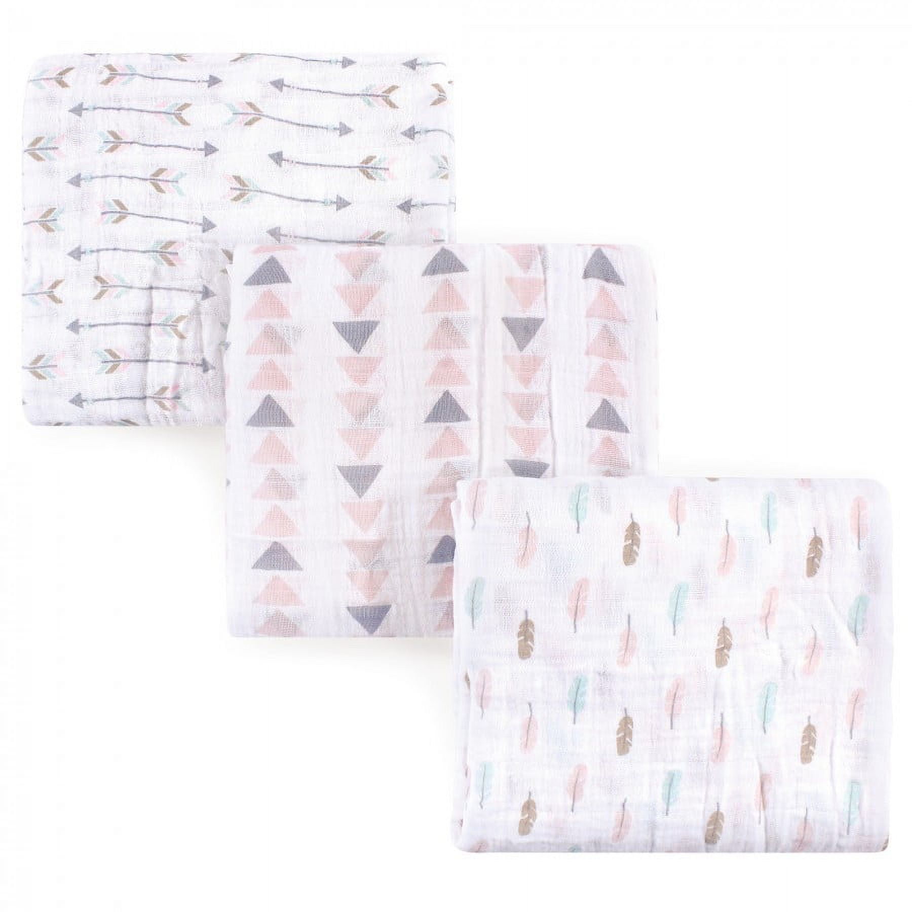 Luvable friends swaddle best sale blankets