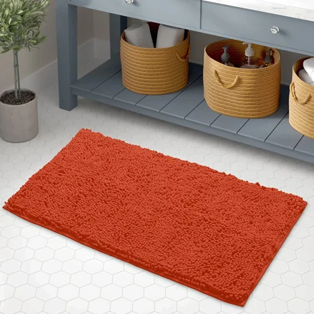 LuxUrux Extra Soft Chenille Cloud White Microfiber Bath Rug, 20 x 30'', Super Absorbent