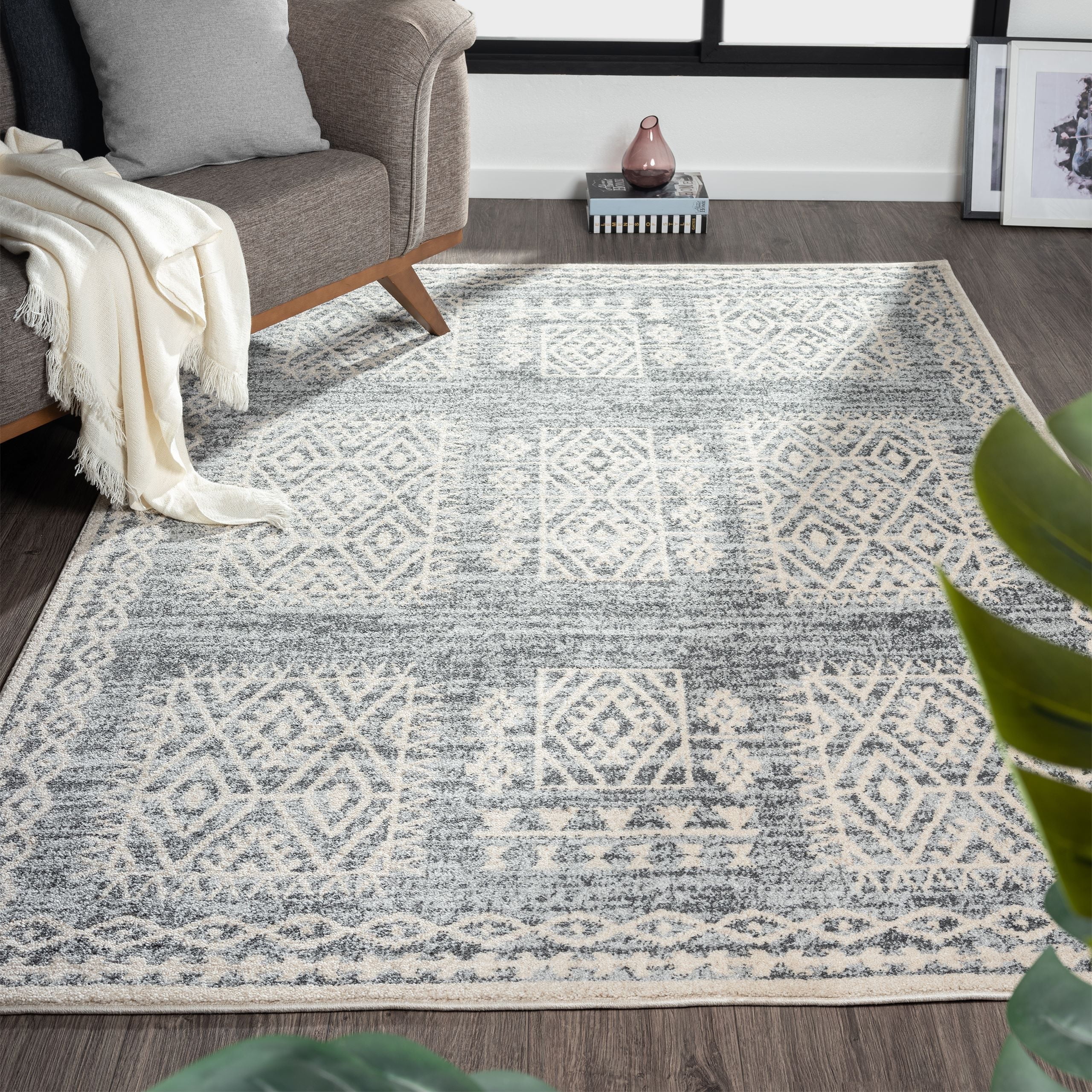 Gray and Off-White Geometric Synthetic 5' x 7' Area Rug