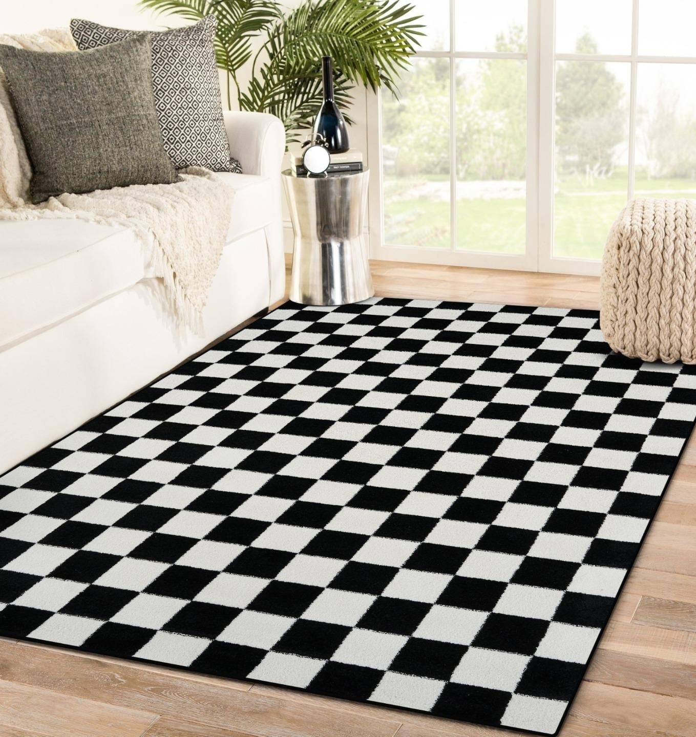 Free Shipping! Luxe Weavers Checkered Black and White 5x7